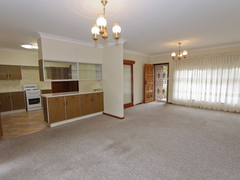 7 Berringar Road, Valentine NSW 2280