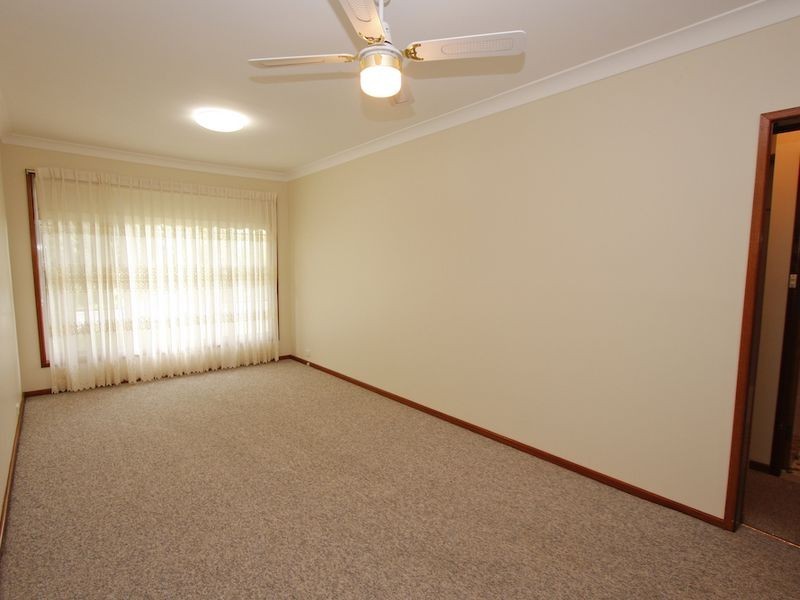7 Berringar Road, Valentine NSW 2280
