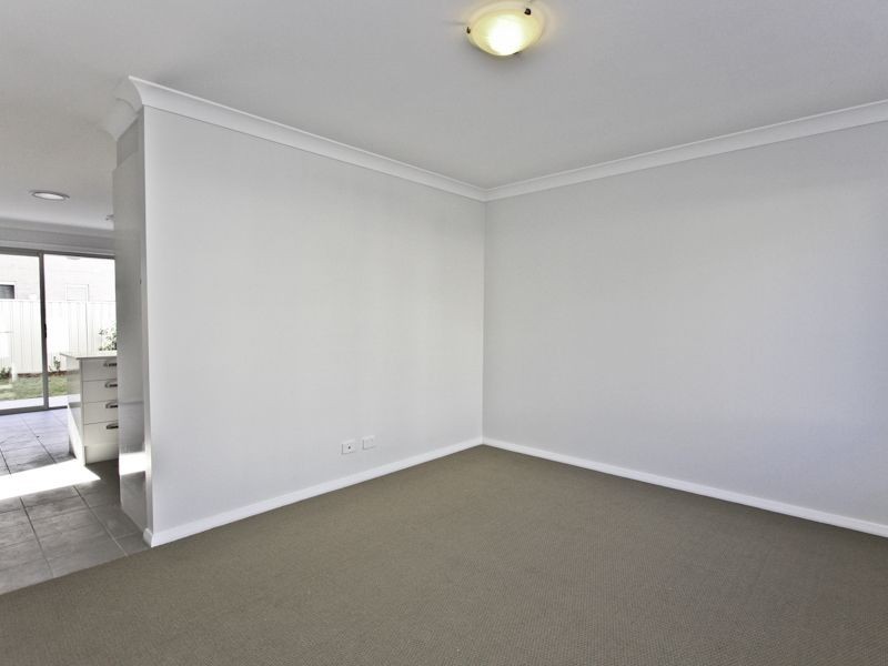 18/248-249 Warners Bay Road, Mount Hutton NSW 2290
