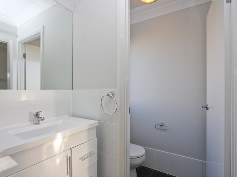 14/247-249 Warners Bay Road, Mount Hutton NSW 2290