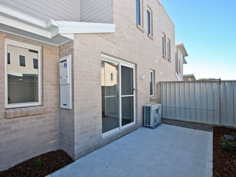 14/247-249 Warners Bay Road, Mount Hutton NSW 2290