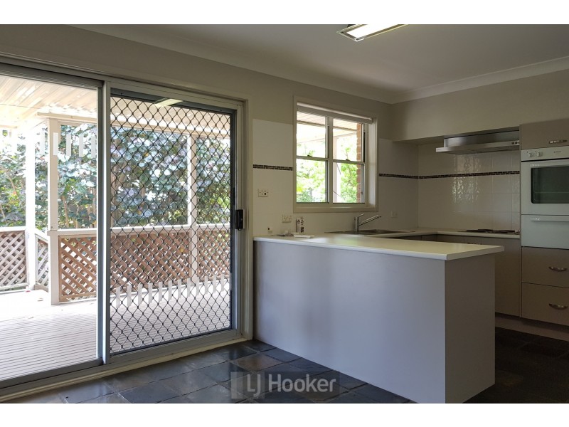 2 Malwood Avenue, Macquarie Hills NSW 2285