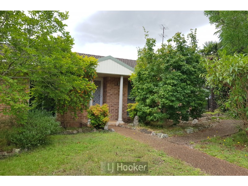 2 Malwood Avenue, Macquarie Hills NSW 2285