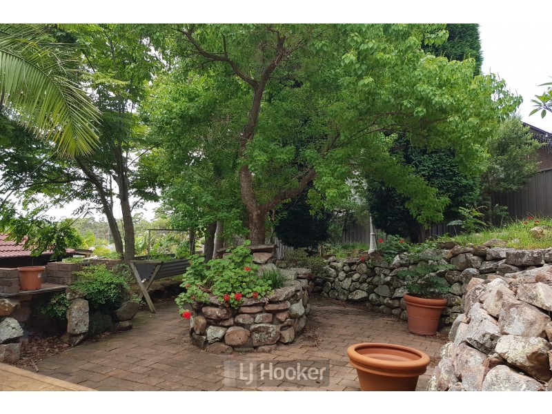 2 Malwood Avenue, Macquarie Hills NSW 2285