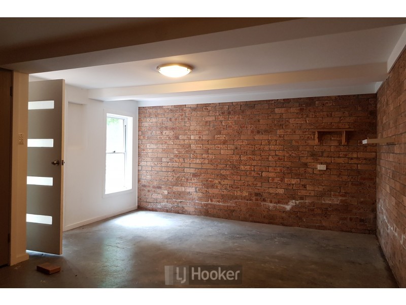 2 Malwood Avenue, Macquarie Hills NSW 2285