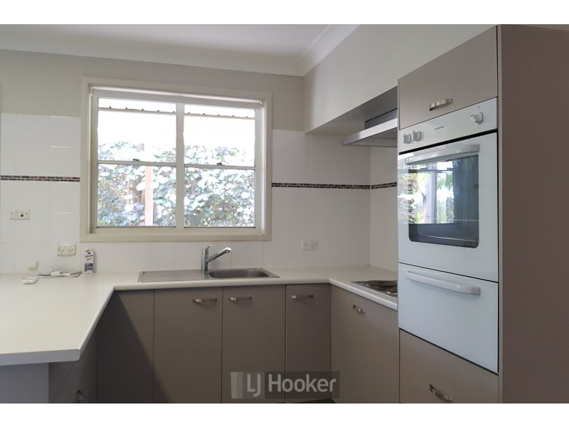 2 Malwood Avenue, Macquarie Hills NSW 2285