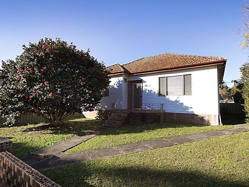 82 Anzac Parade, Toronto NSW 2283
