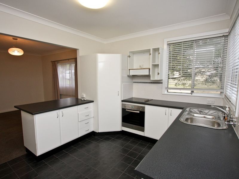 49 Lewers Street, Belmont NSW 2280