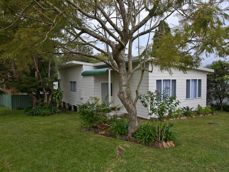 49 Lewers Street, Belmont NSW 2280