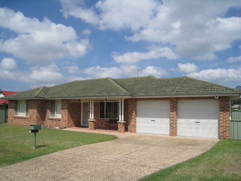 17 Calancra Avenue, Cameron Park NSW 2285