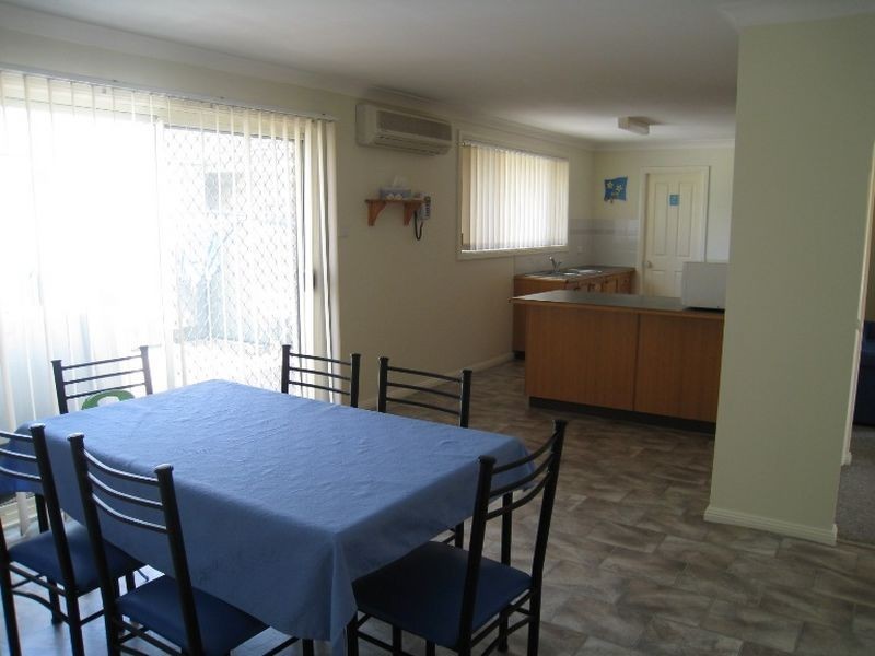 17 Calancra Avenue, Cameron Park NSW 2285