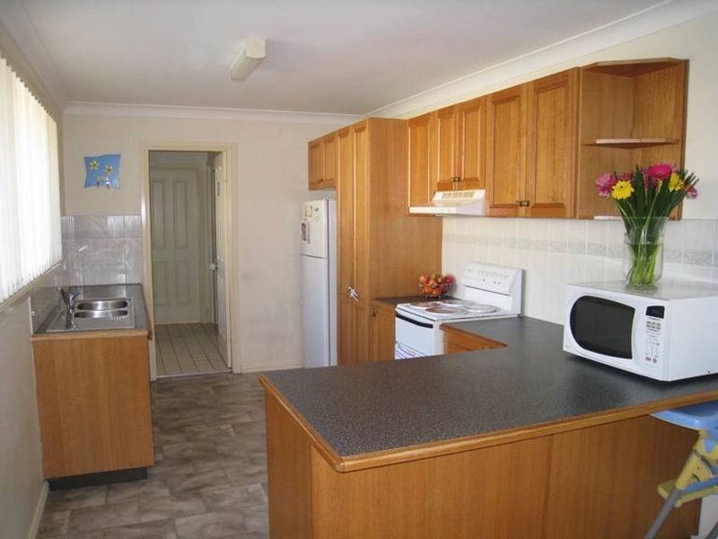 17 Calancra Avenue, Cameron Park NSW 2285