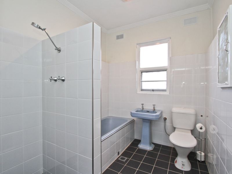 562 Glebe Road, Adamstown NSW 2289