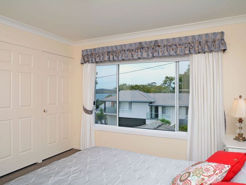 1/1a Dewrang Crescent, Toronto NSW 2283
