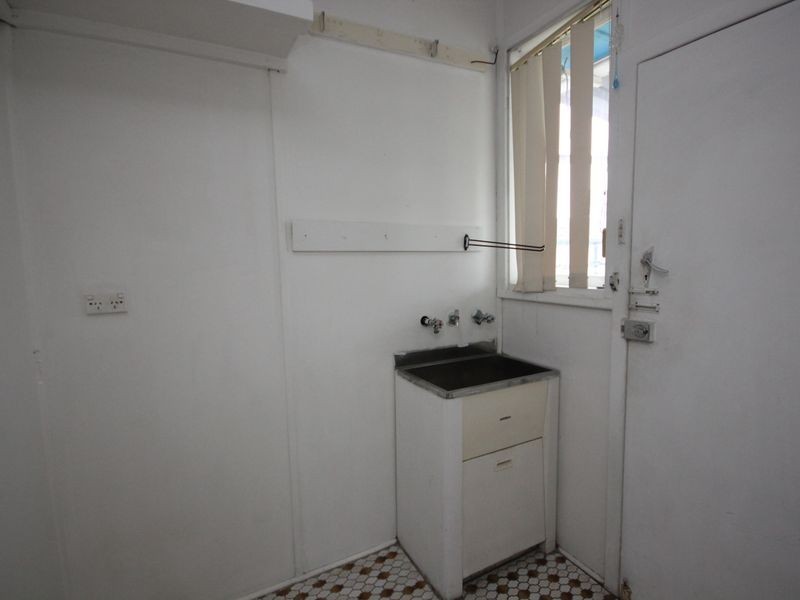 18 Maurie Avenue, Warners Bay NSW 2282