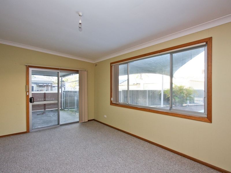 10 Queen Street, Warners Bay NSW 2282