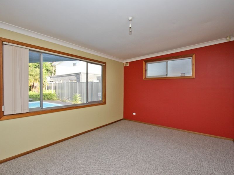 10 Queen Street, Warners Bay NSW 2282