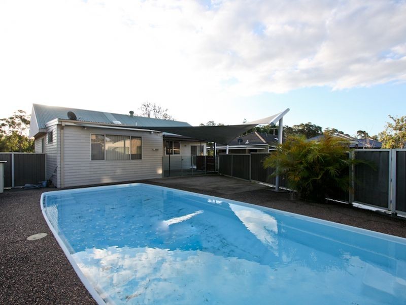 10 Queen Street, Warners Bay NSW 2282