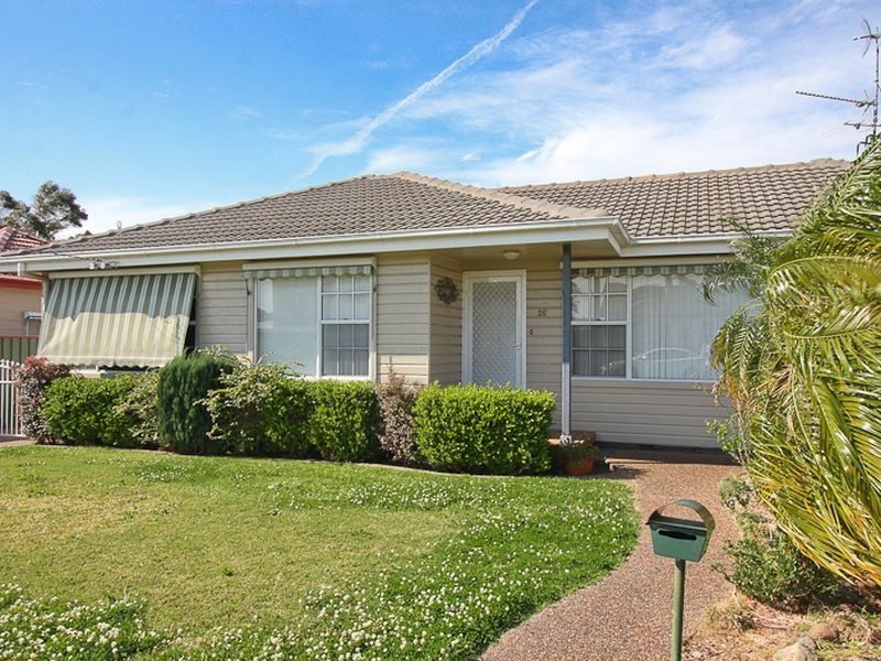 26 Walker Street, Warners Bay NSW 2282