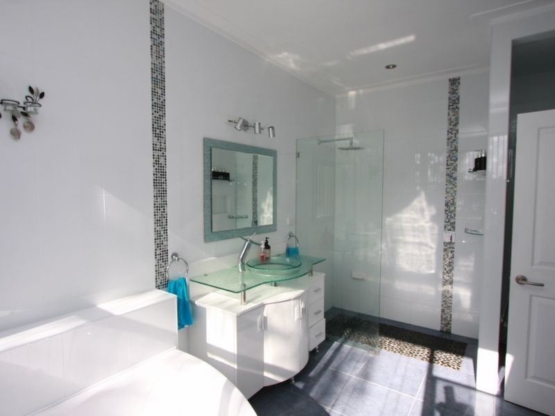 27 Victor Avenue, Valentine NSW 2280