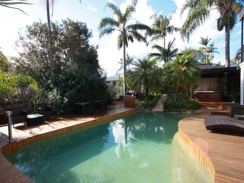 27 Victor Avenue, Valentine NSW 2280