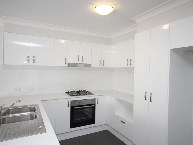 4/247 Warners Bay Road, Mount Hutton NSW 2290