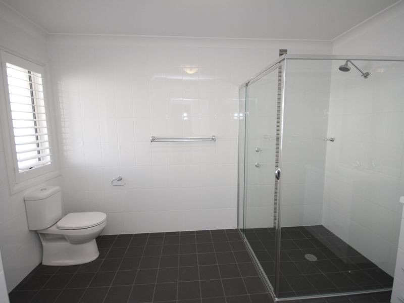 4/247 Warners Bay Road, Mount Hutton NSW 2290