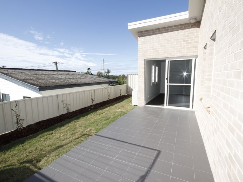 4/247 Warners Bay Road, Mount Hutton NSW 2290