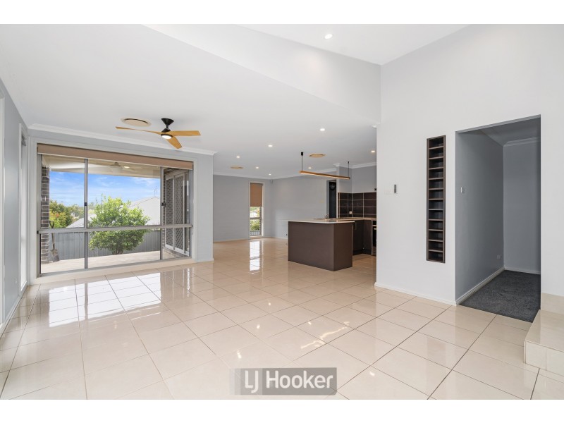 97 Portland Drive, Cameron Park NSW 2285