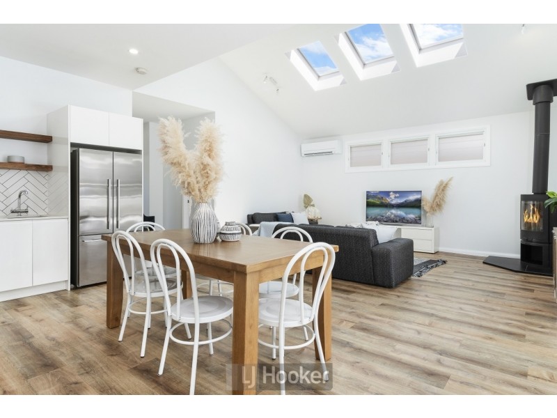 14 Jonathan Street, Warners Bay NSW 2282