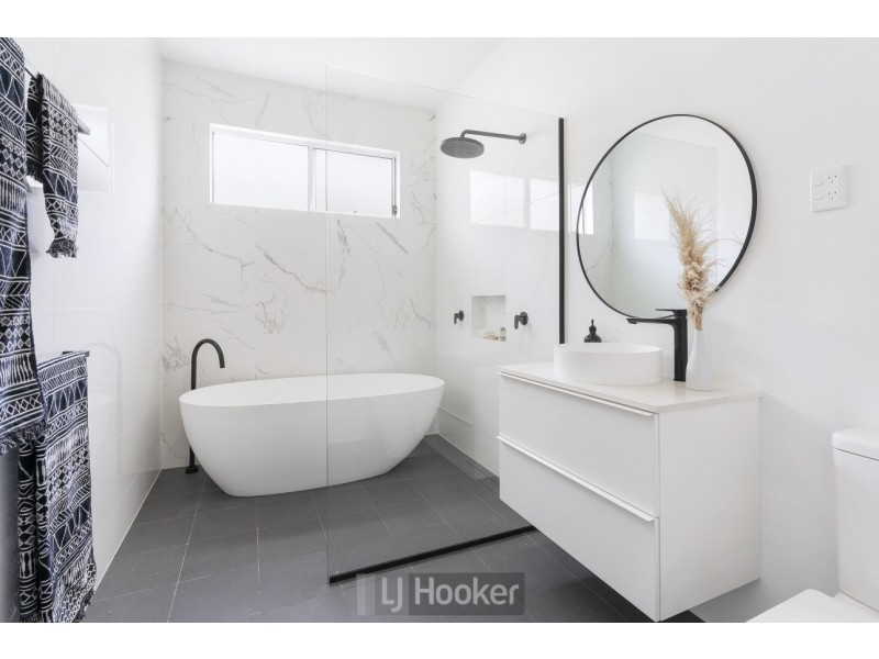 14 Jonathan Street, Warners Bay NSW 2282