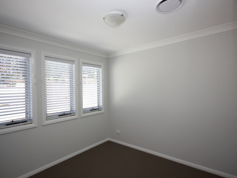 2/247 Warners Bay Road, Mount Hutton NSW 2290