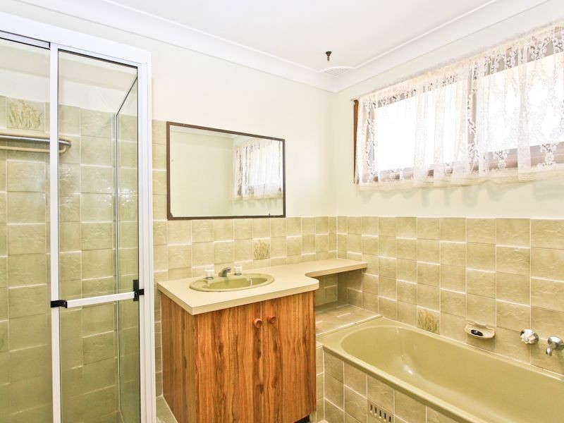 12 Seaview Close, Eleebana NSW 2282