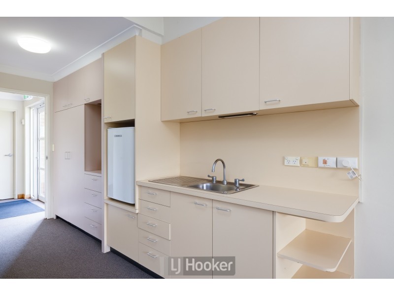 227/3 Violet Town Road, Mount Hutton NSW 2290