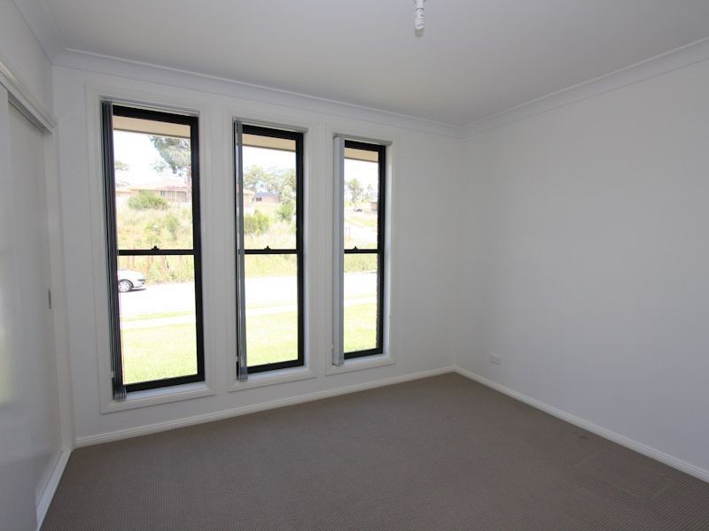 98 Dalmeny Drive, Macquarie Hills NSW 2285