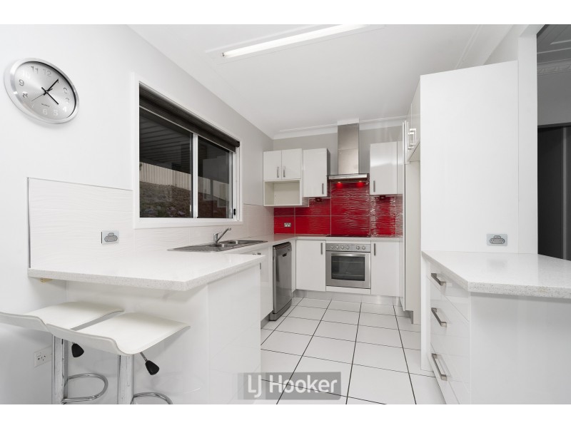 2 Bucklee Crescent, Warners Bay NSW 2282