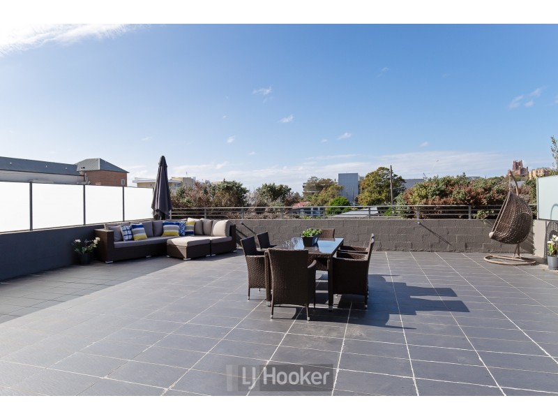 306/335 Wharf Road, Newcastle NSW 2300