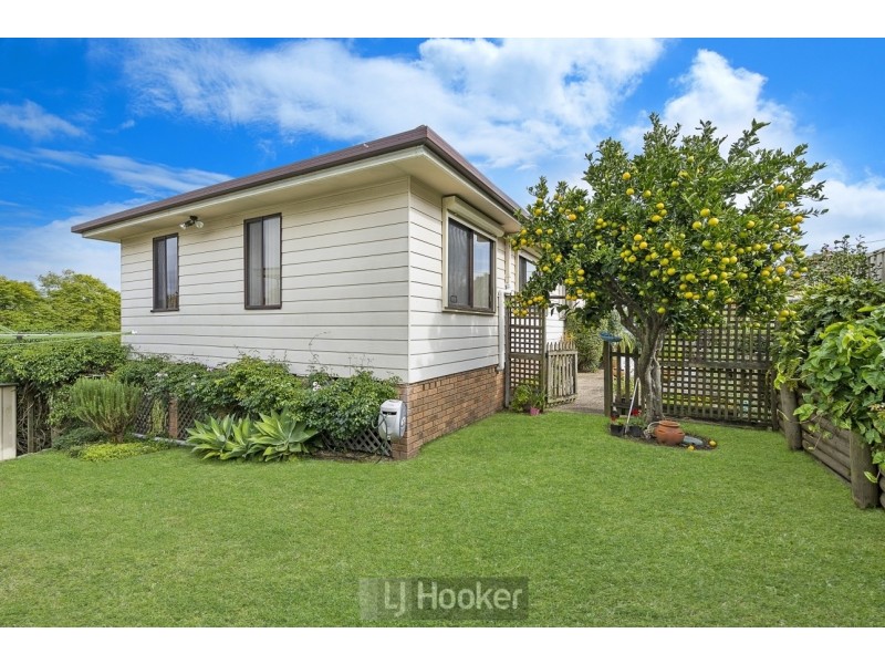 31 Beryl Street, Warners Bay NSW 2282