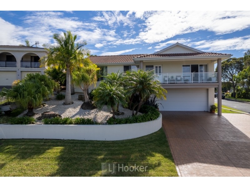 6 Winterlake Road, Warners Bay NSW 2282