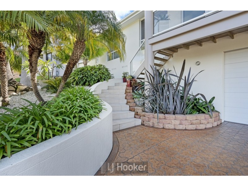 6 Winterlake Road, Warners Bay NSW 2282