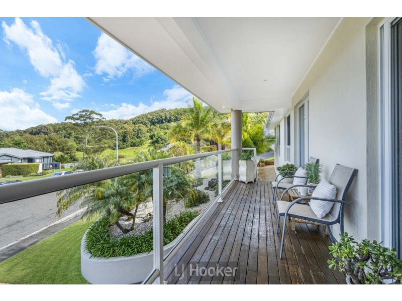 6 Winterlake Road, Warners Bay NSW 2282
