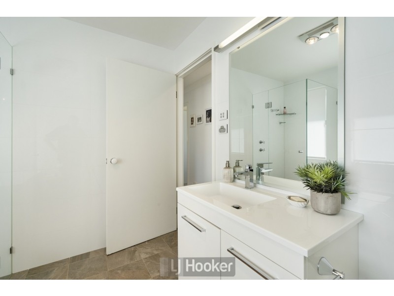 6 Winterlake Road, Warners Bay NSW 2282