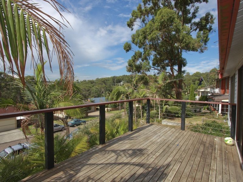 33 Lindsay Avenue, Valentine NSW 2280