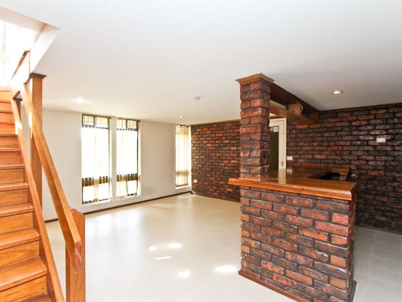 33 Lindsay Avenue, Valentine NSW 2280