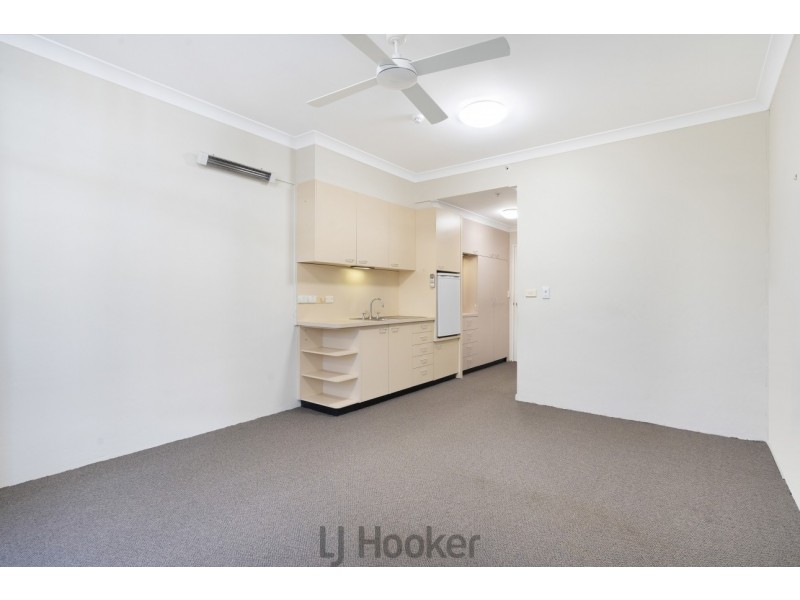 215/3 Violet Town Road, Mount Hutton NSW 2290
