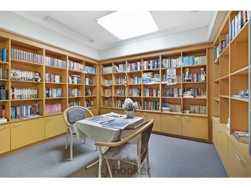 215/3 Violet Town Road, Mount Hutton NSW 2290