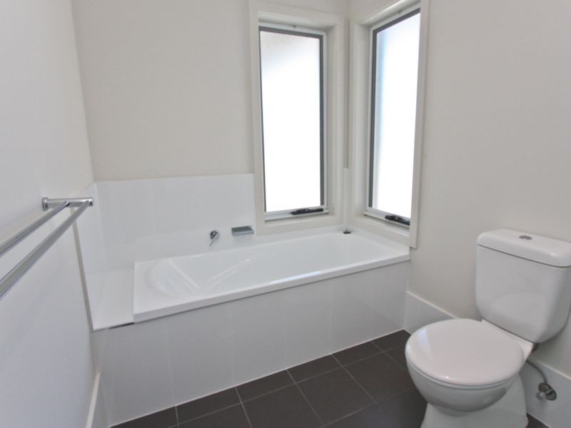 8/21 Seaman Avenue, Warners Bay NSW 2282