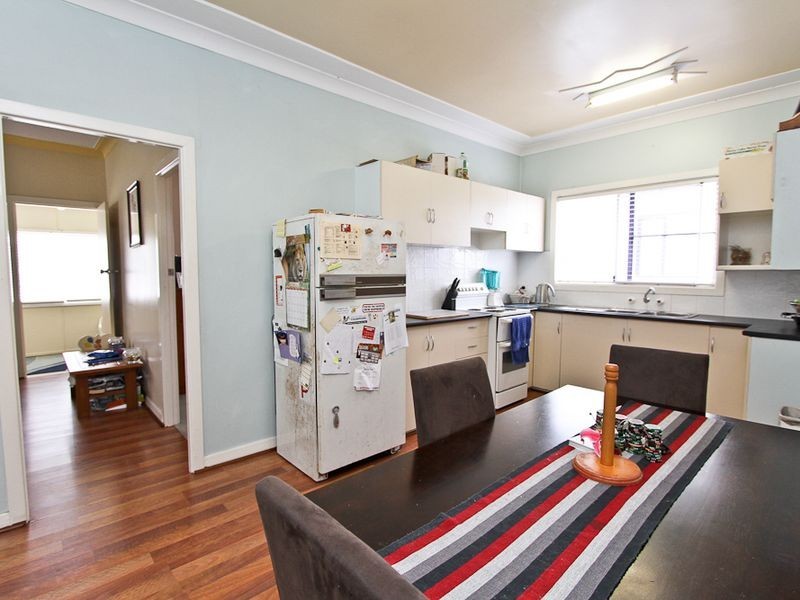 73 Medcalf Street, Warners Bay NSW 2282