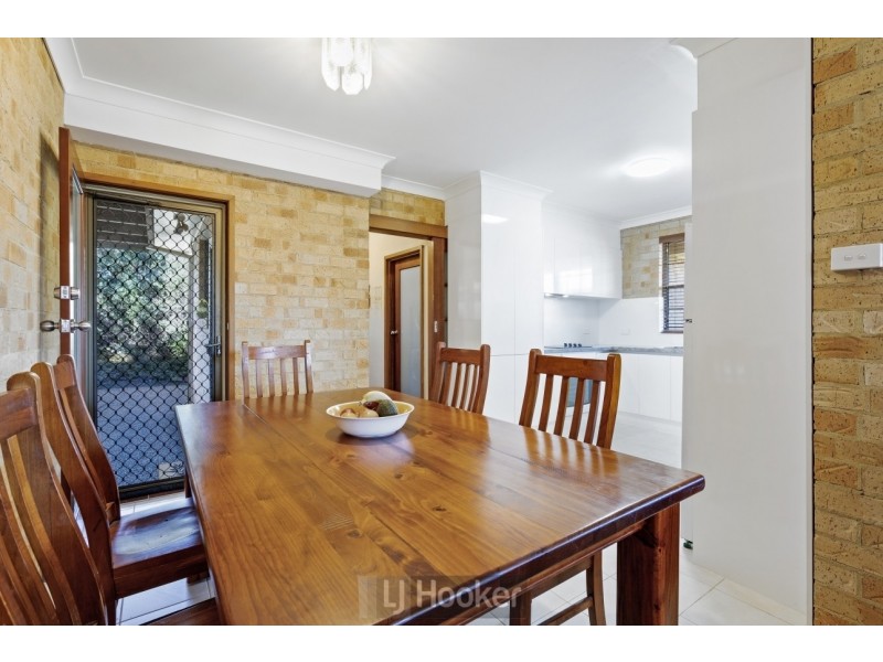 2/23 Ruston Avenue, Valentine NSW 2280