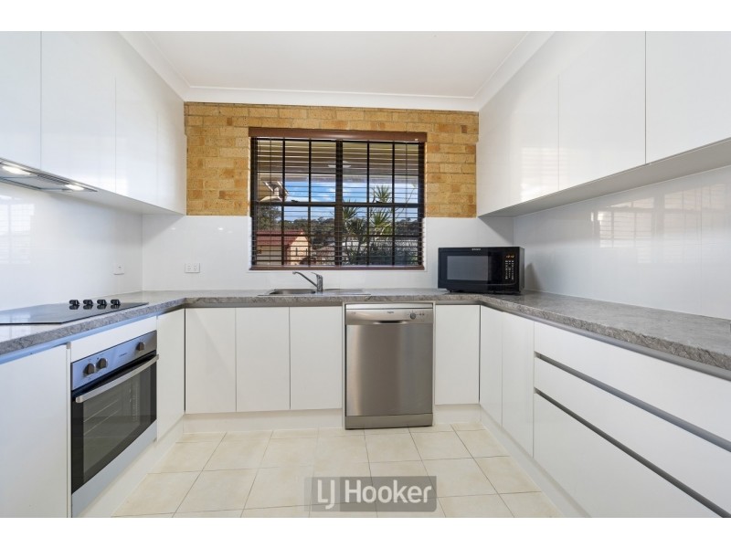 2/23 Ruston Avenue, Valentine NSW 2280